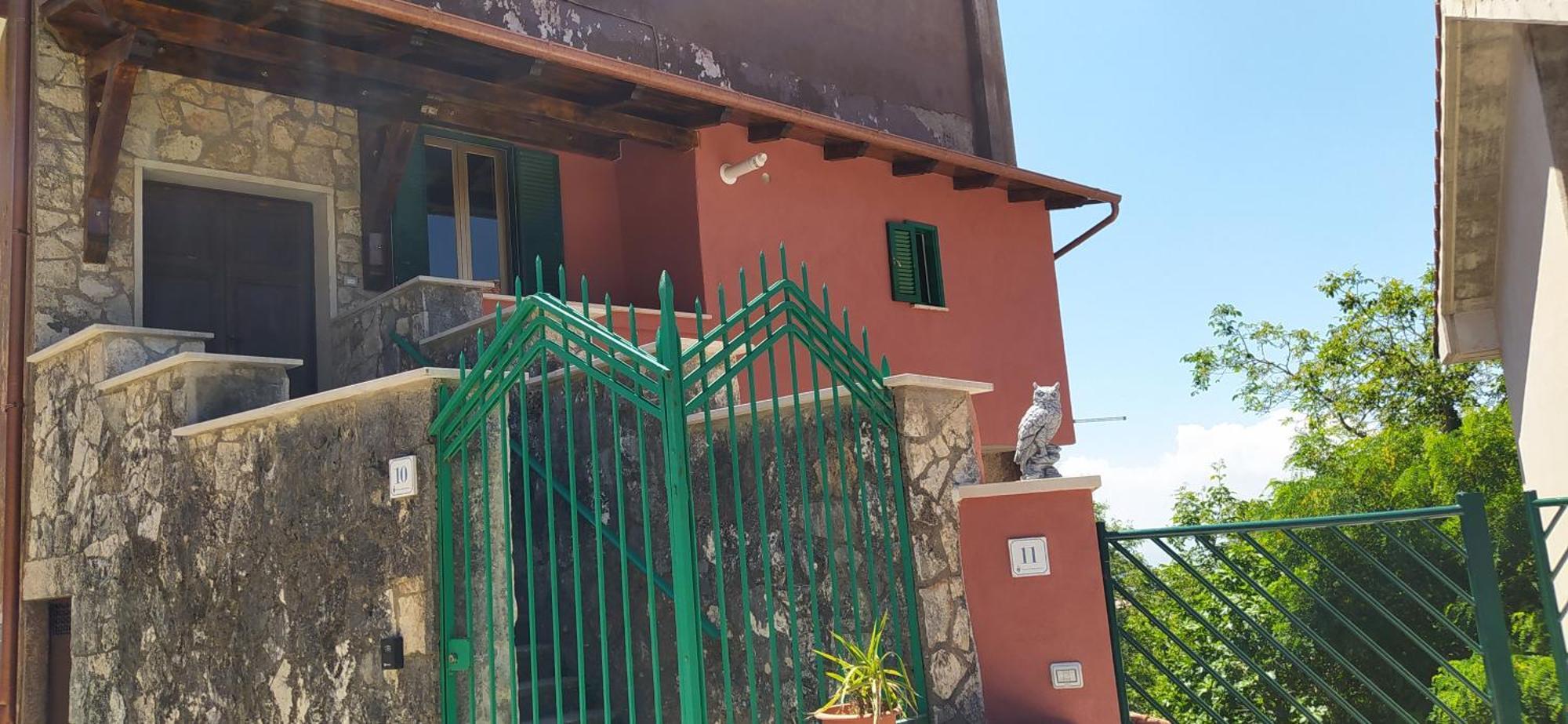 شقة G-House Rocca di Cave المظهر الخارجي الصورة